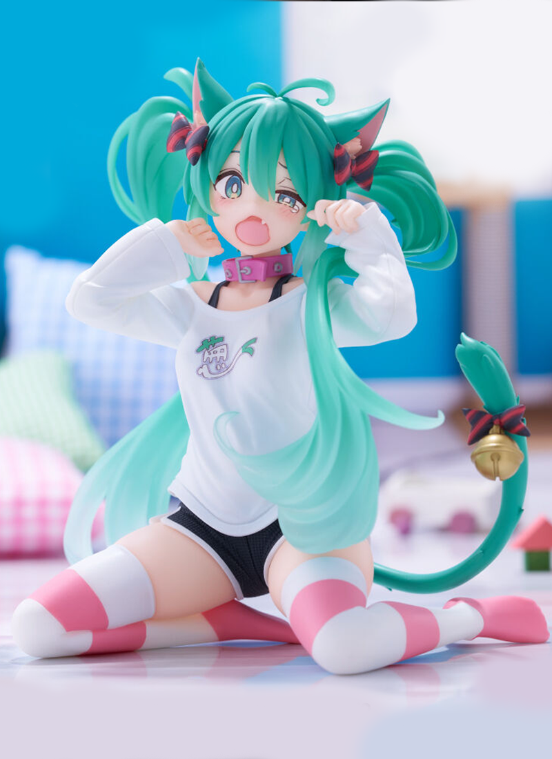 Hatsune Miku Figure Thumb