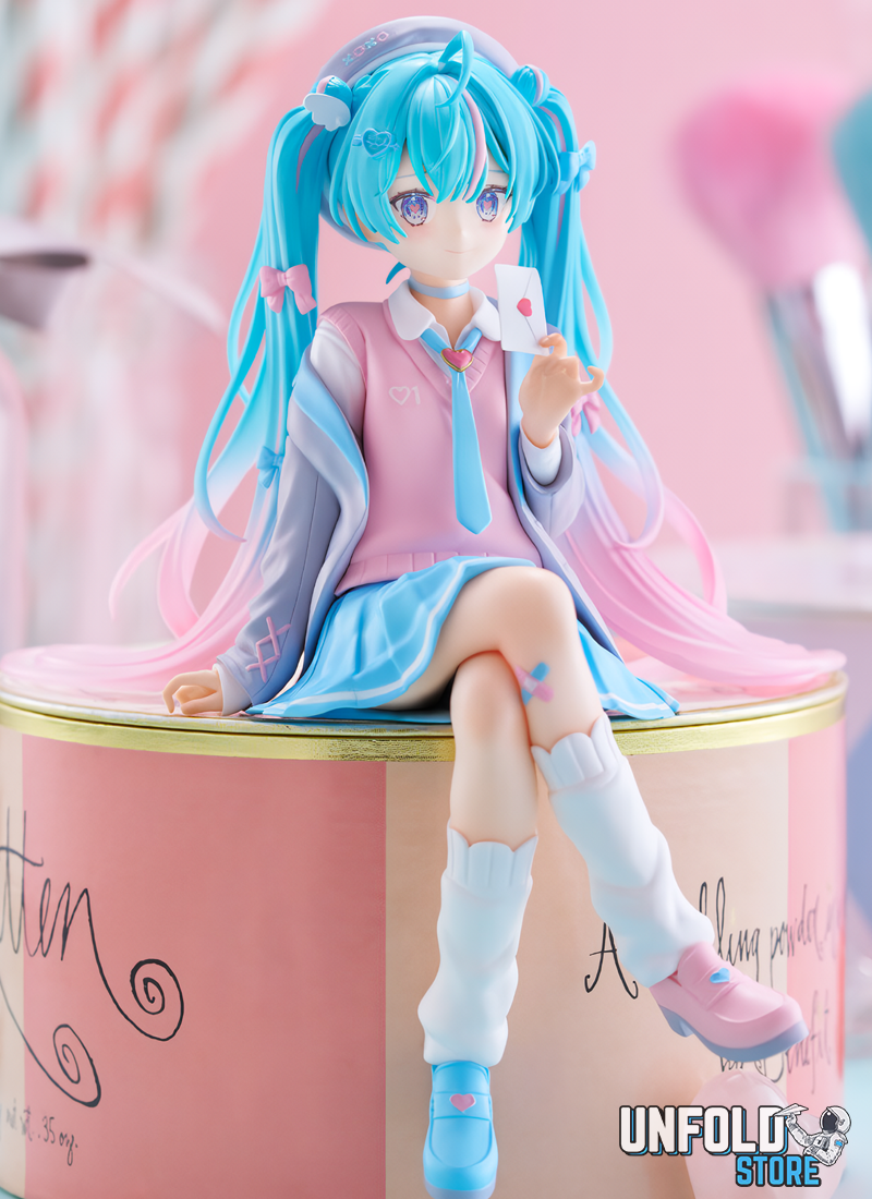 Hatsune Miku Figure Thumb