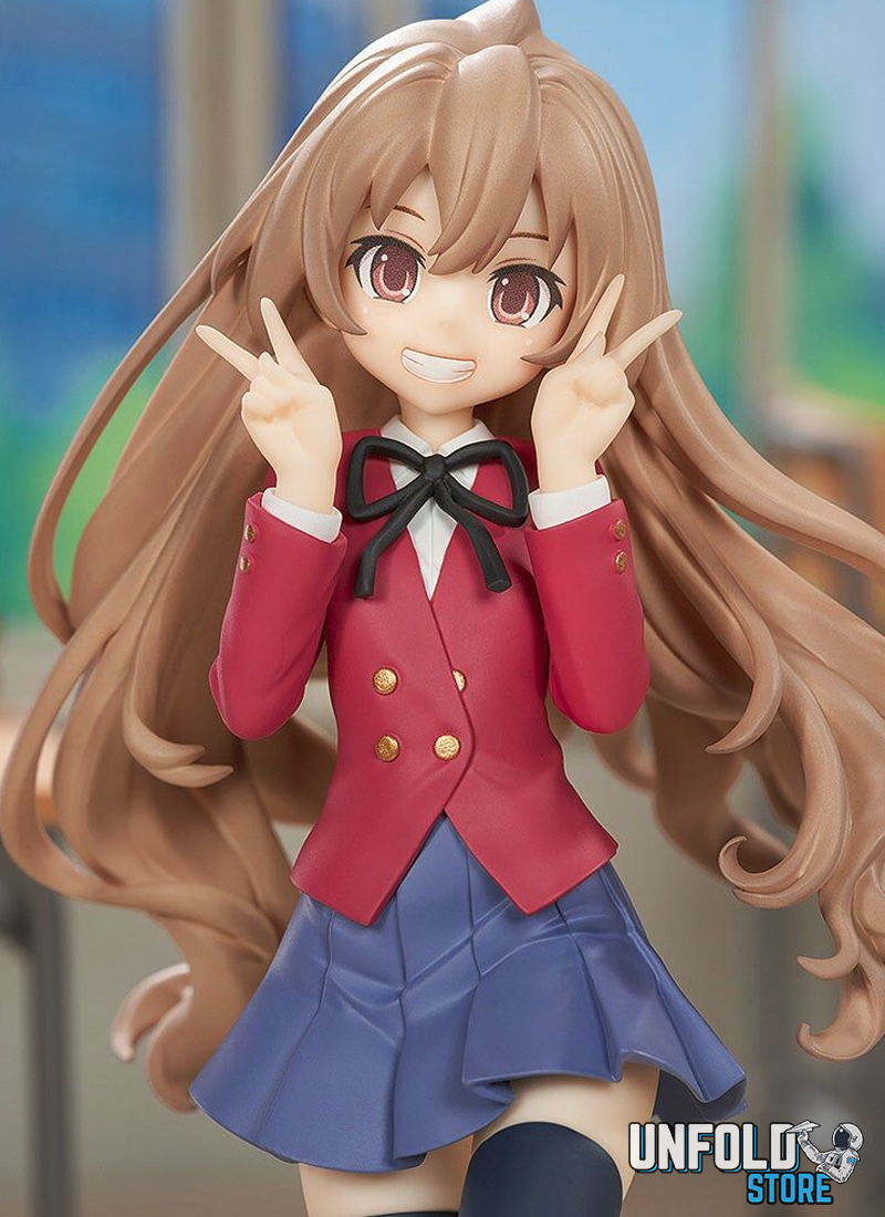Aisaka Taigaimages