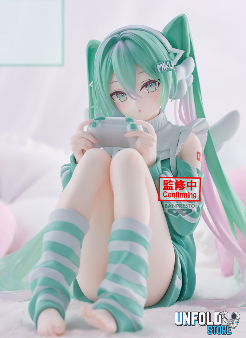 Hatsune Miku Figure Thumb